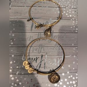 Alex&Ani
